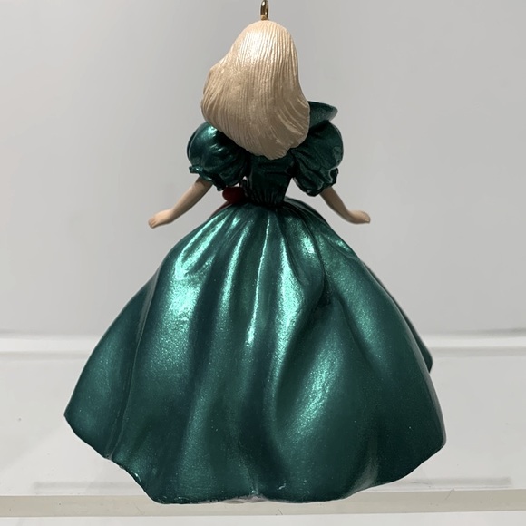 BARBIE Holiday Barbie ornament 1995 - Picture 4 of 8